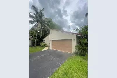 1209  Spring Circle Dr, Coral Springs, FL 33071 - Photo 1