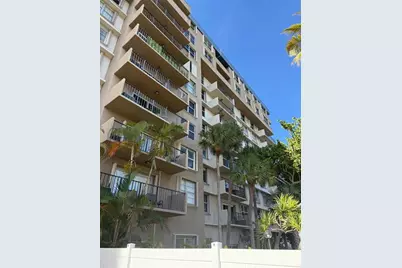 1625 SE 10th Ave, Unit #301, Fort Lauderdale, FL 33316 - Photo 1
