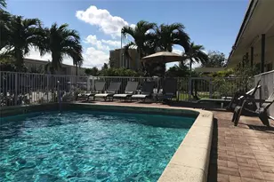 3221 NE 9th St, Pompano Beach, FL 33062 - Photo 1