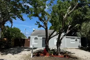 7870 Loomis St, Lantana, FL 33462 - Photo 1