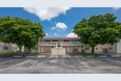 1033 NW 30th Ct, Unit #6, Fort Lauderdale, FL 33311 - Photo 1