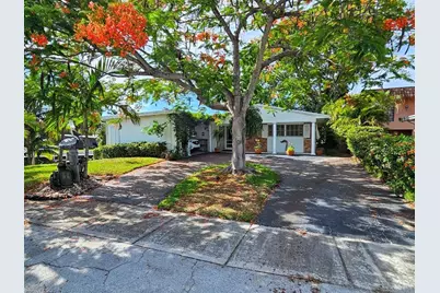 817 NE 5th St, Deerfield Beach, FL 33441 - Photo 1