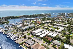 2750 NE 28th Ct, Lighthouse Point, FL 33064 - Photo 1