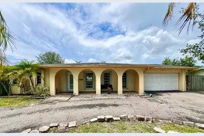 7020  Plantation Rd, Plantation, FL 33317 - Photo 1