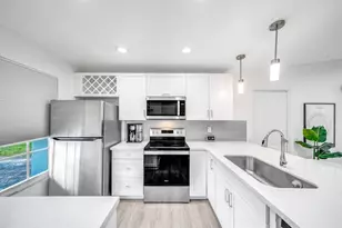 420 Lakewood Cir Unit, Pompano Beach, FL 33063 - Photo 1