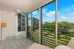 625 Oaks Dr, Pompano Beach, FL 33069 - Photo 1