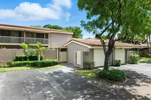 203 Bonnie Brae Way, Hollywood, FL 33021 - Photo 1