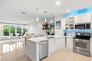 832 NE 19th Ave, Fort Lauderdale, FL 33304 - Photo 1