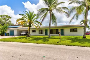 2500 NE 16th Ave, Wilton Manors, FL 33305 - Photo 1