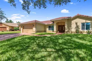 5392 SW 11th St, Plantation, FL 33317 - Photo 1