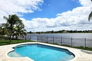 15342 SW 17th St, Davie, FL 33326 - Photo 1