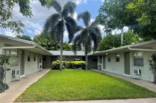 317 N 61st Terrace, Hollywood, FL 33024 - Photo 1