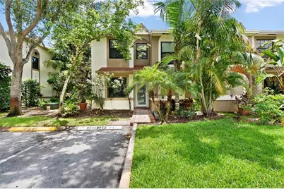 200  City View Drive, Fort Lauderdale, FL 33311 - Photo 1