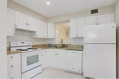 24 N Abbey Ln, Unit #202, Delray Beach, FL 33446 - Photo 1