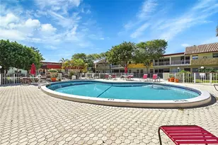 860 SE 6th Ave, Deerfield Beach, FL 33441 - Photo 1