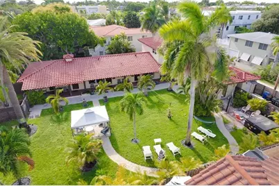 2625 NE 13th Ct, Unit #6, Fort Lauderdale, FL 33304 - Photo 1