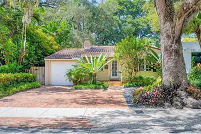 1617 SE 2nd St, Fort Lauderdale, FL 33301 - Photo 1