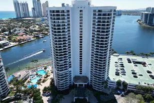 19101 Mystic Pointe Dr, Aventura, FL 33180 - Photo 1