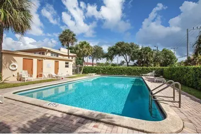 2309 S Federal Highway #18, Boynton Beach, FL 33435 - Photo 1