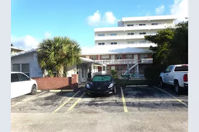 3217 NE 11th St, Unit #5, Pompano Beach, FL 33062 - Photo 1