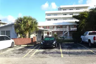 3217 NE 11th St, Pompano Beach, FL 33062 - Photo 1