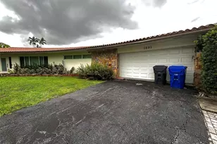 1601 N 29th Ct, Hollywood, FL 33020 - Photo 1