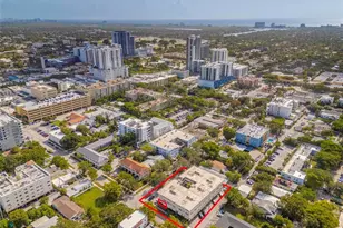 1958 Monroe St, Hollywood, FL 33020 - Photo 1