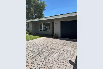 2030 NE 28th St, Lighthouse Point, FL 33064 - Photo 1