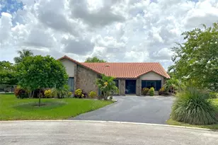 10836 NW 7th St, Coral Springs, FL 33071 - Photo 1