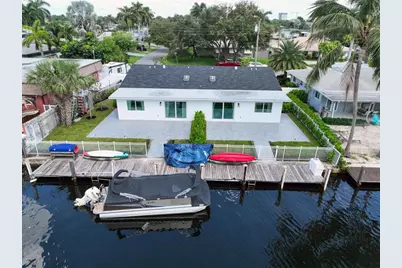 1810 SE 7th Street, Pompano Beach, FL 33060 - Photo 1
