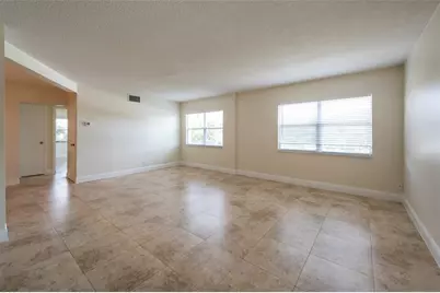 2555 NE 11th St, Unit #302, Fort Lauderdale, FL 33304 - Photo 1