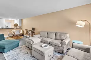 2555 NE 11th St, Fort Lauderdale, FL 33304 - Photo 1