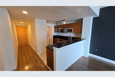 244  Biscayne Blvd, Unit #2406, Miami, FL 33132 - Photo 1