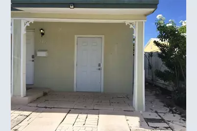 340 NE 56th St, Oakland Park, FL 33334 - Photo 1