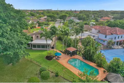 750  Bluebird Ln, Plantation, FL 33324 - Photo 1