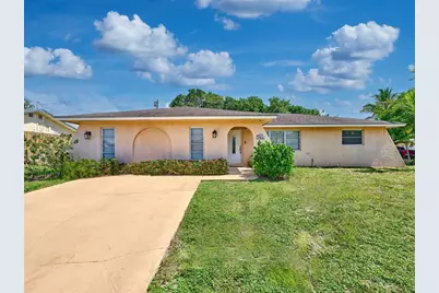 2014  7th Ct S, Lake Worth Beach, FL 33461 - Photo 1