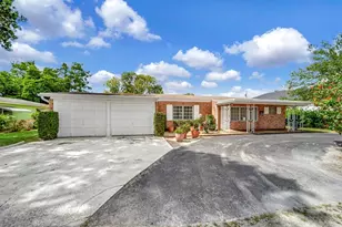 1122 NE 16th St, Fort Lauderdale, FL 33304 - Photo 1