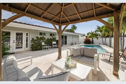 1725 NE 22 Terrace, Fort Lauderdale, FL 33305 - Photo 1