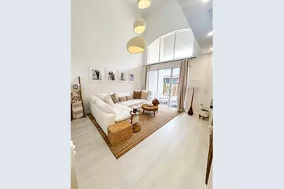 11486 NW 80th St, Doral, FL 33178 - Photo 1