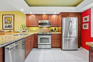 3900 Oaks Clubhouse Dr, Pompano Beach, FL 33069 - Photo 1