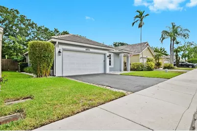8951 Lake Park Circle, Davie, FL 33328 - Photo 1