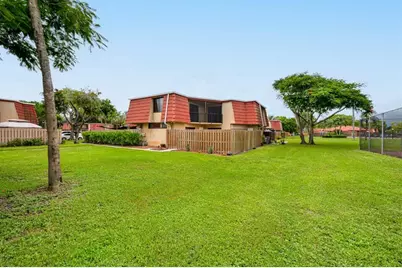 22940 Oxford Place #B, Boca Raton, FL 33433 - Photo 1