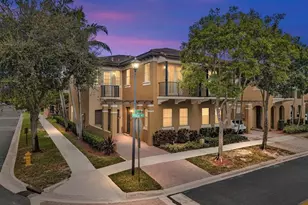 4447 Arabian Way, Davie, FL 33328 - Photo 1