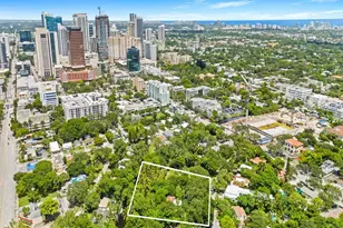 121 Rose Dr, Fort Lauderdale, FL 33316 - Photo 1