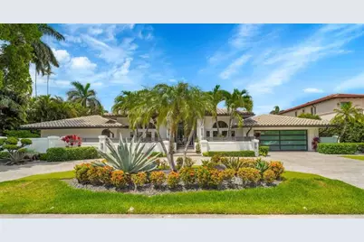 2521  Del Lago Dr, Fort Lauderdale, FL 33316 - Photo 1