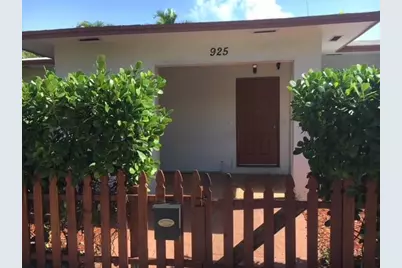 925 S 20th Ave, Hollywood, FL 33020 - Photo 1