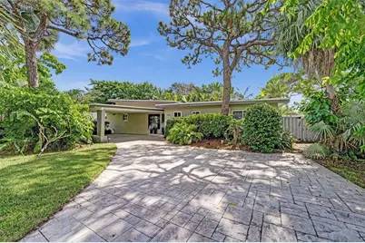 2732 NE 15th Terrace, Wilton Manors, FL 33334 - Photo 1