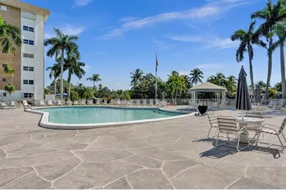 2990 NE 16th Ave, Unit #201, Oakland Park, FL 33334 - Photo 1