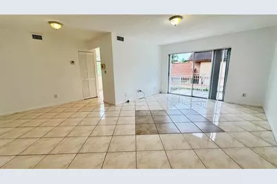 1200 SW 113th Terrace #204, Pembroke Pines, FL 33025 - Photo 1