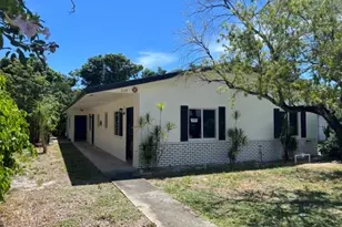 220 SE 22nd Ave, Pompano Beach, FL 33062 - Photo 1